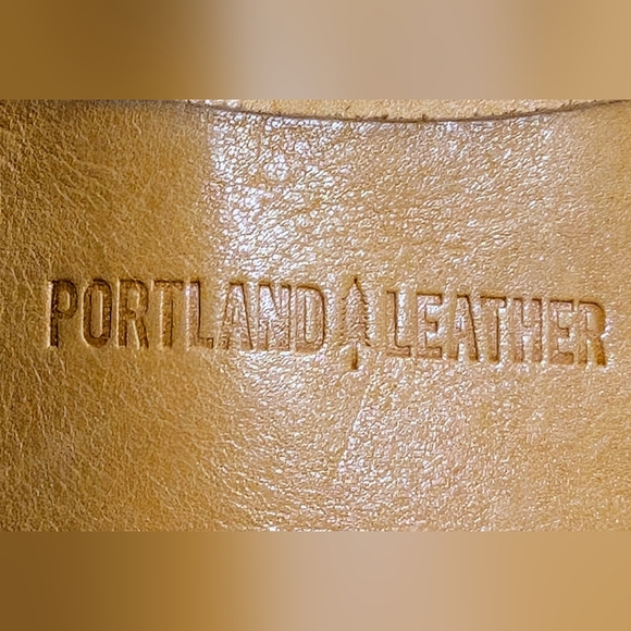 Portland Leather • Large Circle crossbody in Sunflower 🌻 - Picture 7 of 7